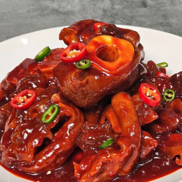 [국내산/극한직업 방영] 매콤 한우 우족찜 650g