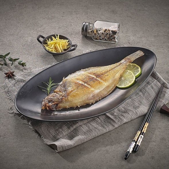 국내산 반건조 참가자미 2미 외 국내산천일염 / 전남여수