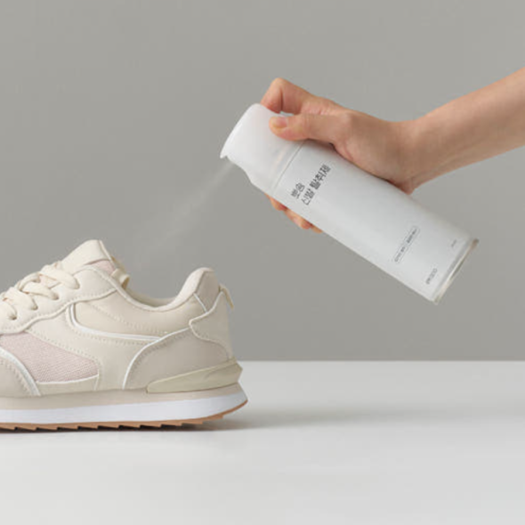 [만원의 행복] [신발 탈취제] 세탁하기  힘든  신발에  뿌리는  탈취제 (그린 포레스트 향) 신발장/옷장/차량 가능