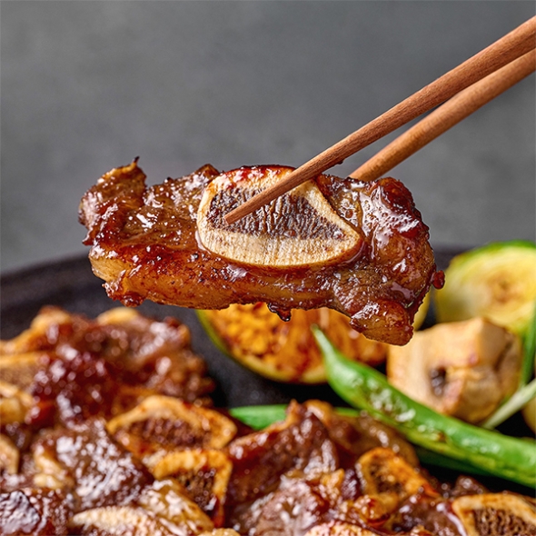 특제 비법소스의 양념  LA한입 갈비(푸)