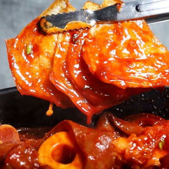 [국내산/극한직업 방영] 매콤 한우 우족찜 650g