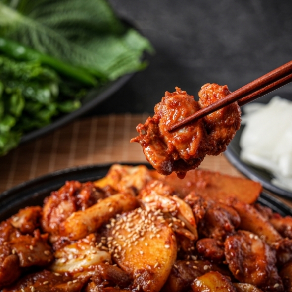 블루리본 2년 연속 수록 27년 전통 박가미닭갈비 2인분 530g 단품 양념 춘천 닭갈비 맛집 택배 캠핑 요리 음식
