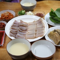 깊은 맛이 살아있는 흑산도 홍어(푸)