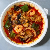 순수한반찬] [야식]  이모카세 세트 (크림새우가리비버터구이,오돌뼈볶음,짬뽕탕,맛살전)