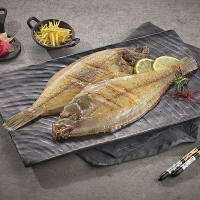 국내산 반건조 참가자미 2미 외 국내산천일염 / 전남여수